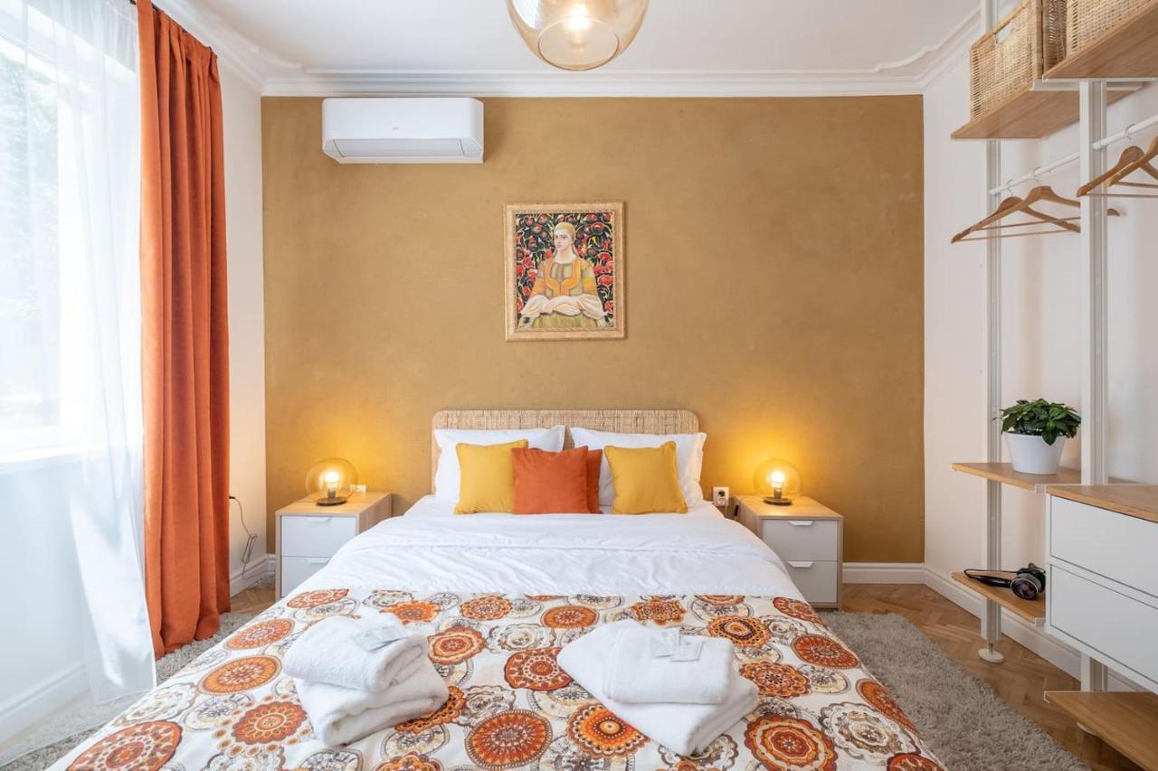 Sophisticated Gem With Private Parking *